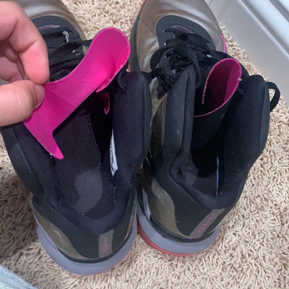 Nike Men’s Flight 2016 Basketball Shoes - Picture 4 of 4